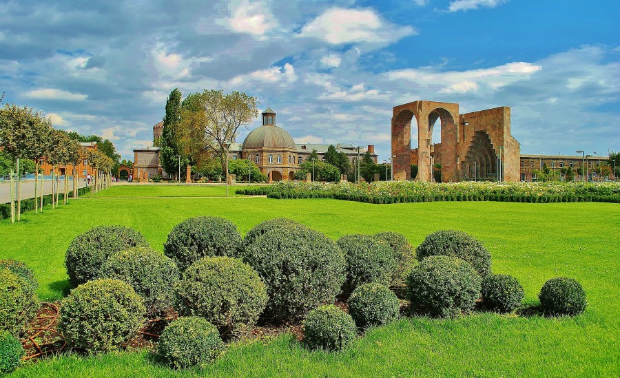 Echmiadzin, also known as the 'Vatican of Armenia', is home to a large temple complex.