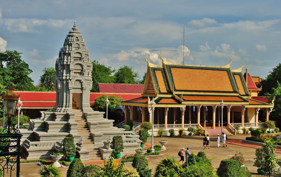 , Wyprawa do Kambodży 2012, Kompas Travel