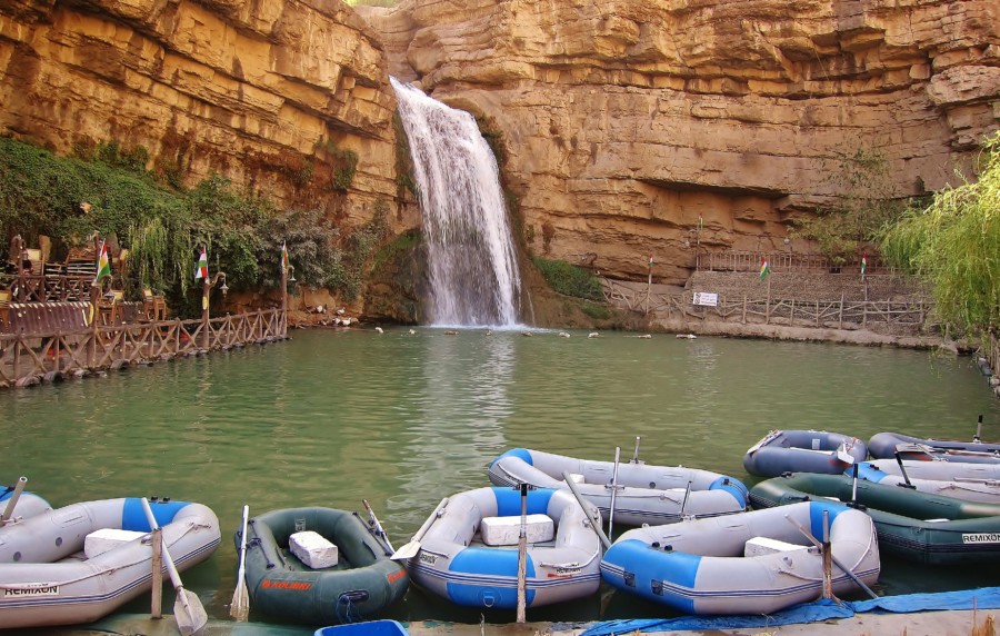 Gali Ali Berg waterfall, which is so popular in Iraq that is even on the 5000 dinar banknote.