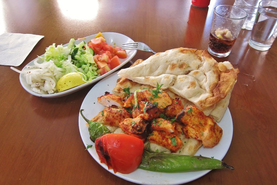 Kurdyjskie jedzenie. Jestem wielkim przyjacielem muzułmańskich kucharzy.