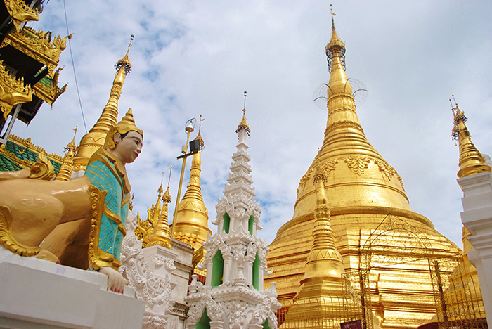 Detale świątyni Shwedagon Pagoda - Myanmar