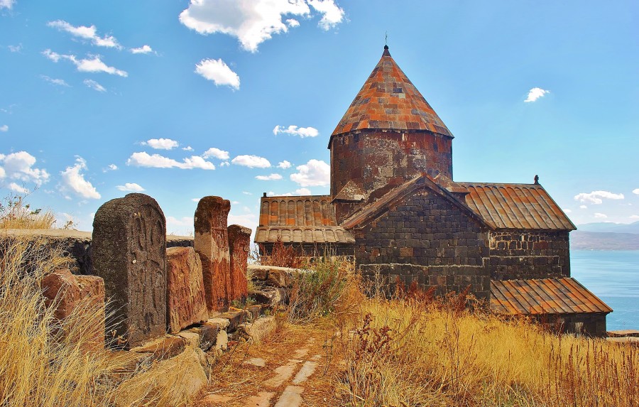 Kościół Sevanavank na wyspie Sewan. Armenia.