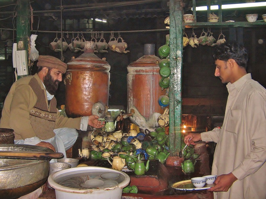 Herbaciarnia w Peszawar. Pakistan.