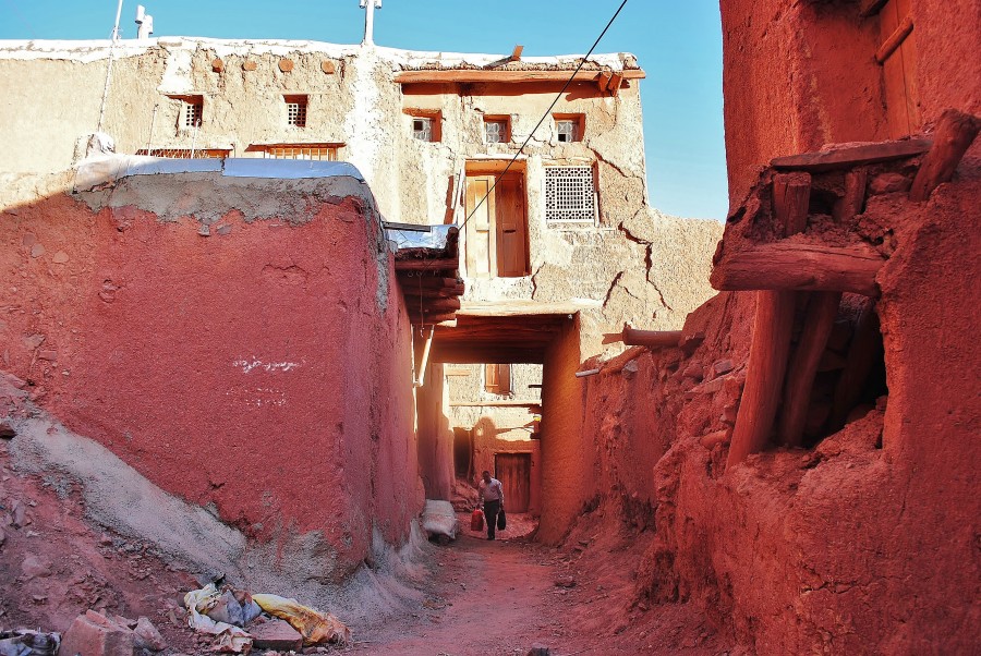 Abyaneh - wieś z czerwonego piaskowca. Iran.