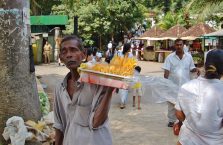 Sri Lanka - sprzedawca mango.