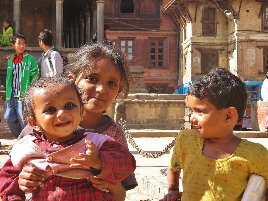 Dzieci Nepalu. Życzę szczęścia.