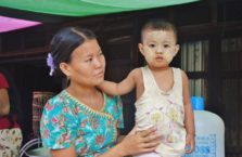 Birma - matka z synem.