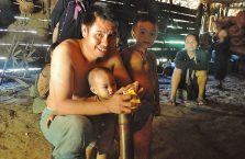 Laos - ludzie z odległej wsi.