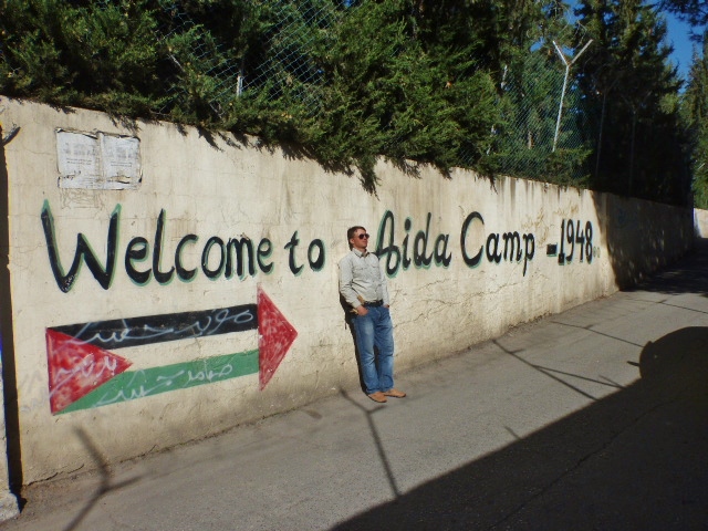 Palestyński obóz uchodźców Aida jest jednym z wielu przykładów koszernej demokracji.