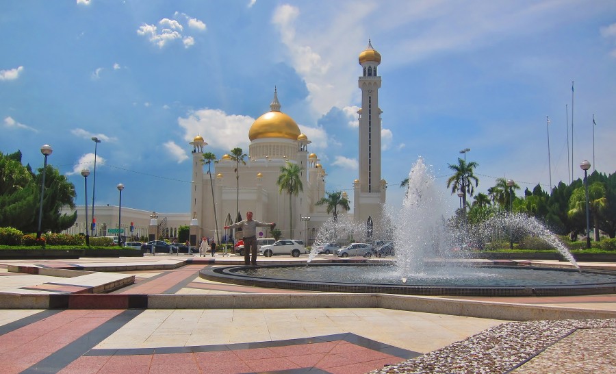 , Wycieczka wizowa do Brunei, Kompas Travel