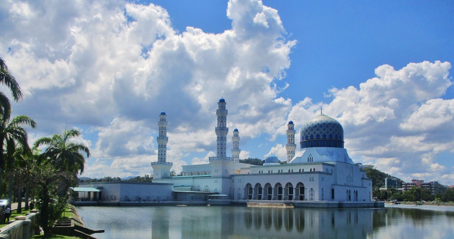 City mosque, czyli tak zwany meczet na wodzie, około 4km za Kota Kinabalu.
