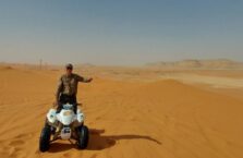 Red sand dunes Saudi Arabia (5)