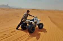 Red sand dunes Saudi Arabia (9)